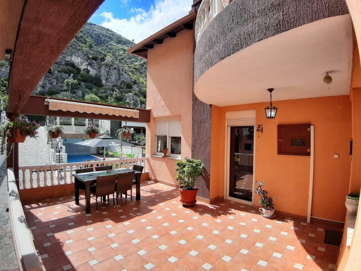 Hotel Villa Nadin Mostar Exterior foto